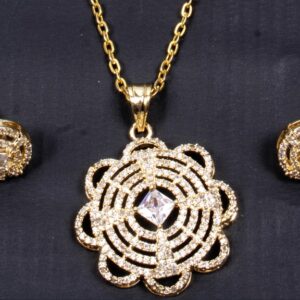 FLOWER PATTERN GOLD PLATED PENDANT SET