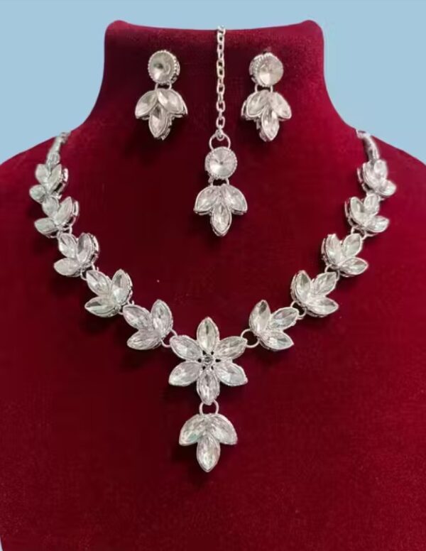 FLORAL CRYSTAL AD NECKLACE SET
